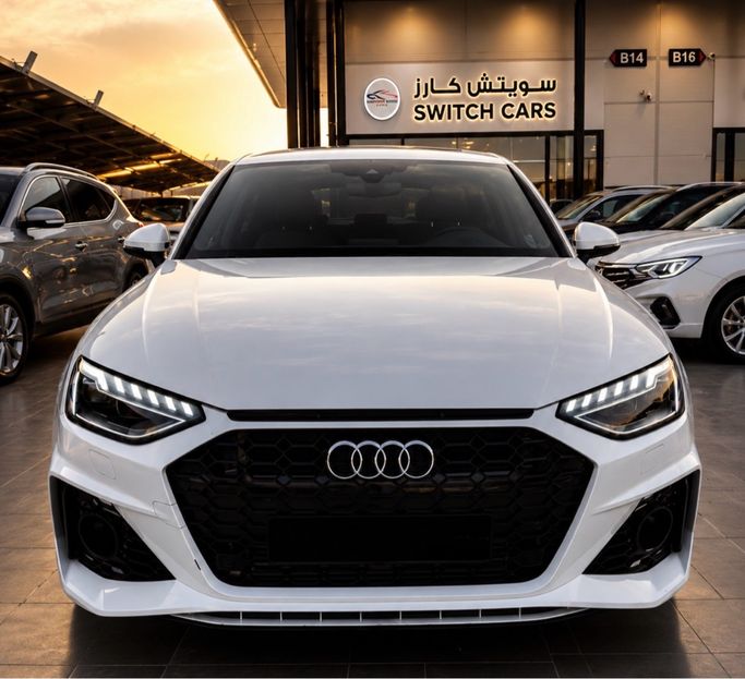 مستعملة Audi A4 40 TFSI Long فيس ليفت V (B9) V (B9), 2.0 l, 2023 في في عجمان من SWITCH CARS، اللون أبيض. المواصفات الأمريكية | AUTO.AE | إعلان #272803