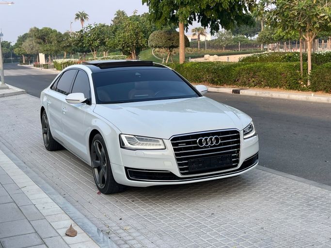 Used ⁦Audi A8 Long 50 TFSI III (D4) Facelift, 3.0 l, 2016⁩ in UAE, Ajman by DEAL CARS, White color. GCC Specs | AUTO.AE | Listing #288565