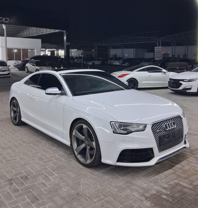 Used Audi RS 5 I (8T) Facelift, 4.2 l, 2015 in Ajman by Auto Zone, White color. Other | AUTO.AE