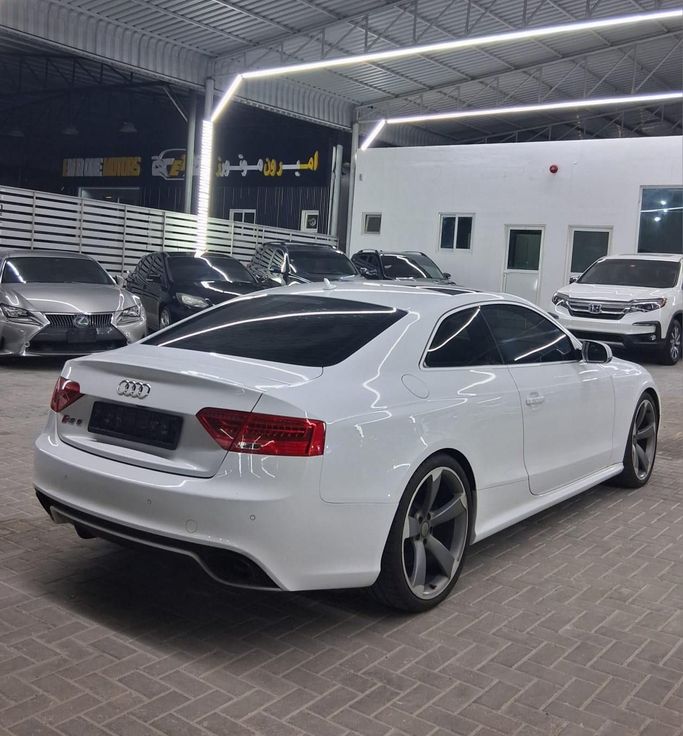 Used Audi RS 5 I (8T) Facelift, 4.2 l, 2015 in Ajman by Auto Zone, White color. Other | AUTO.AE