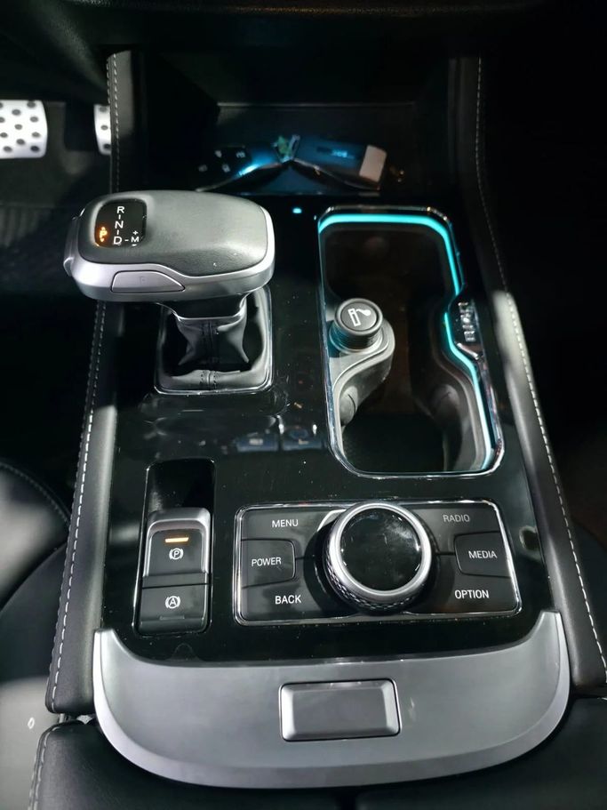 Подержанный BAIC BJ40 I Рестайлинг, 2.0 л, 2023 в Аджмане от Abu Rashid Cars  Зеленый цвет. GCC | AUTO.AE