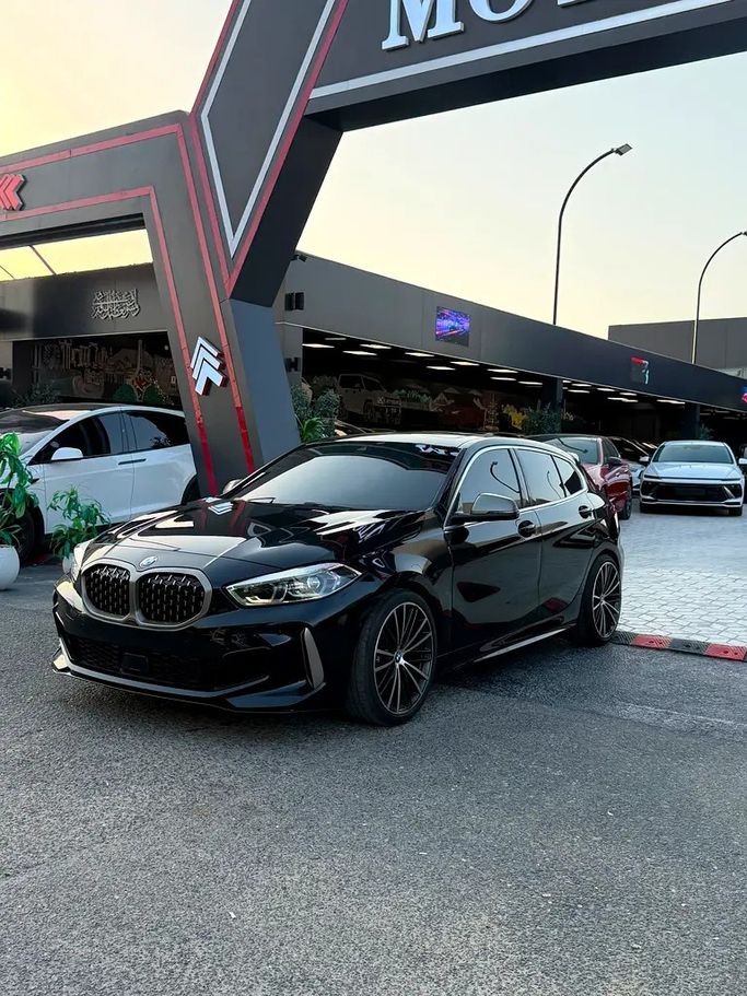 مستعملة BMW 1 Series M135i xDrive III (F40), 2.0 l, 2024 في في الإمارات, عجمان من Damascus Motors ، اللون أسود. المواصفات الكورية | AUTO.AE | إعلان #278766