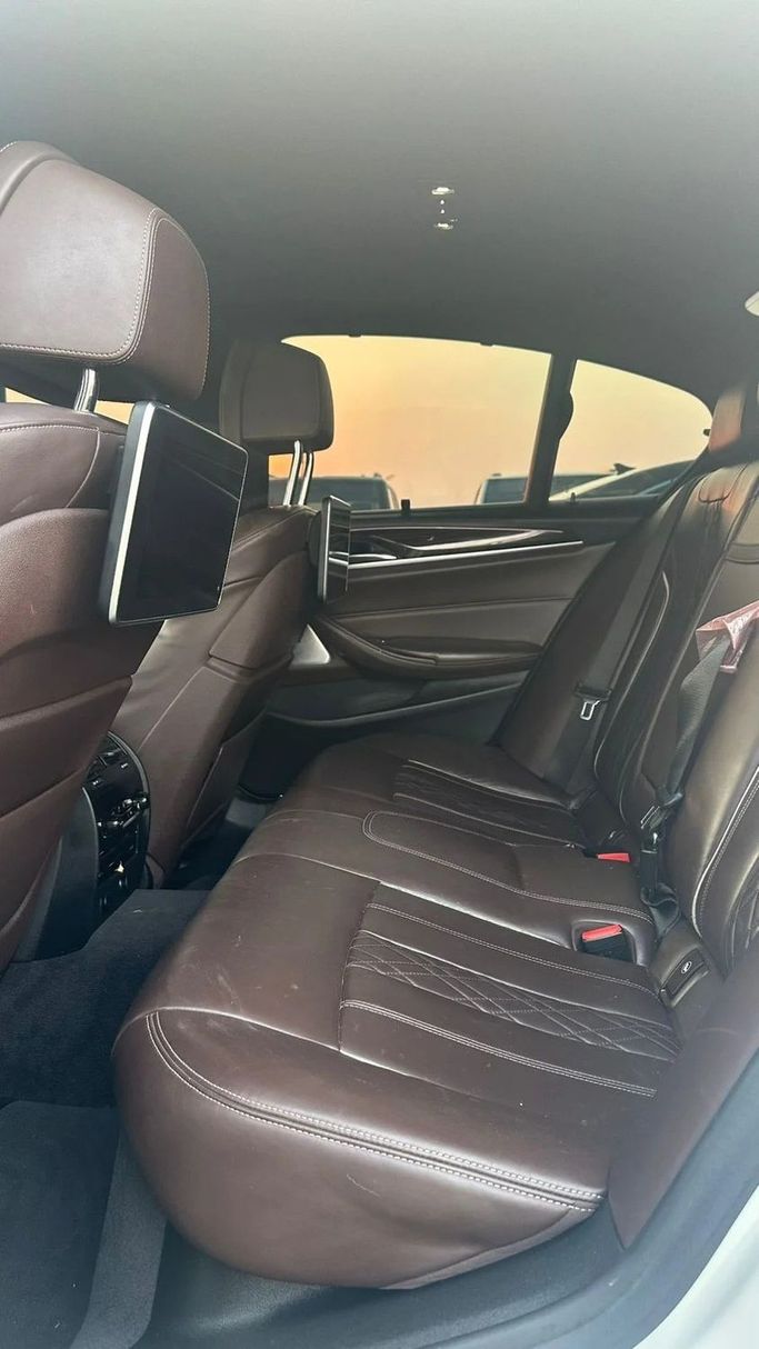 Used BMW 5 Series 530i VII (G30/G31), 2.0 l, 2018 in Ajman by Abu Rashid Cars , White color. GCC Specs | AUTO.AE