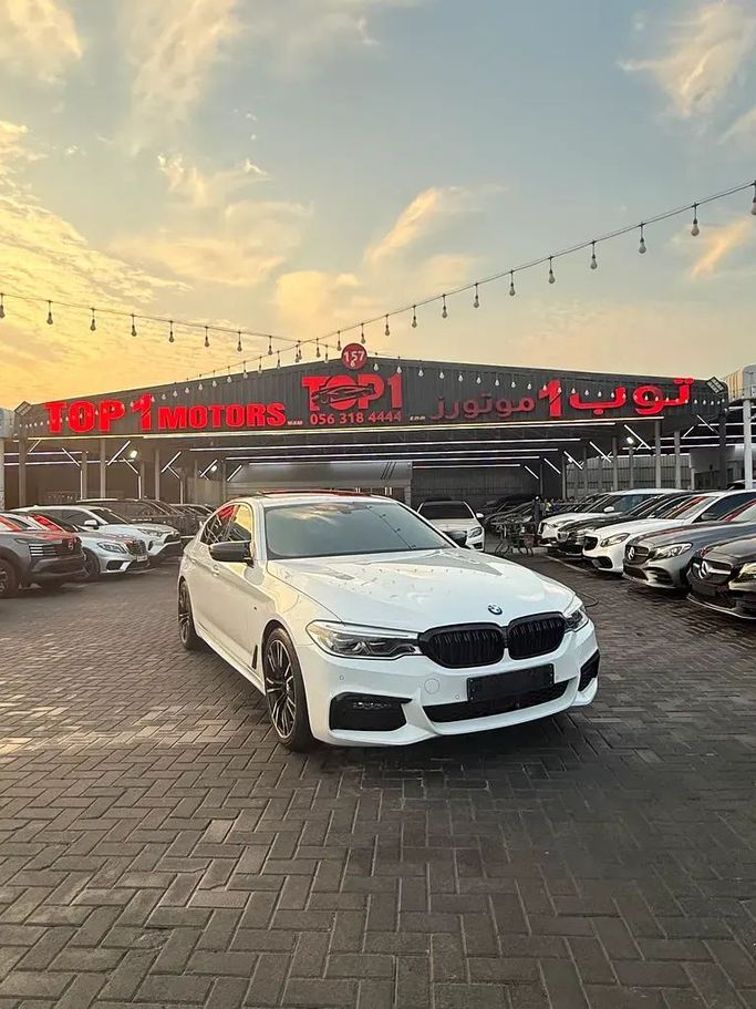Подержанный BMW 5 Series 520d xDrive VII (G30/G31), 2.0 л, 2020 в Аджмане от TOP 1 MOTORS Белый цвет. Корейская | AUTO.AE