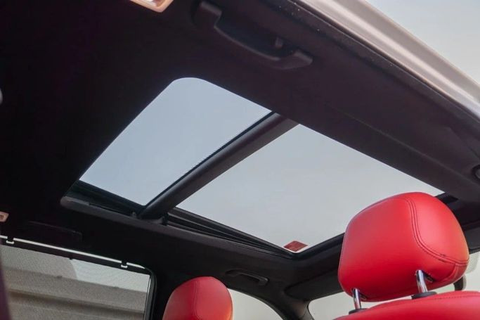 Подержанный BMW X5 35i III (F15), 3.0 л, 2015 в Аджмане от AMG Cars Белый цвет. GCC | AUTO.AE