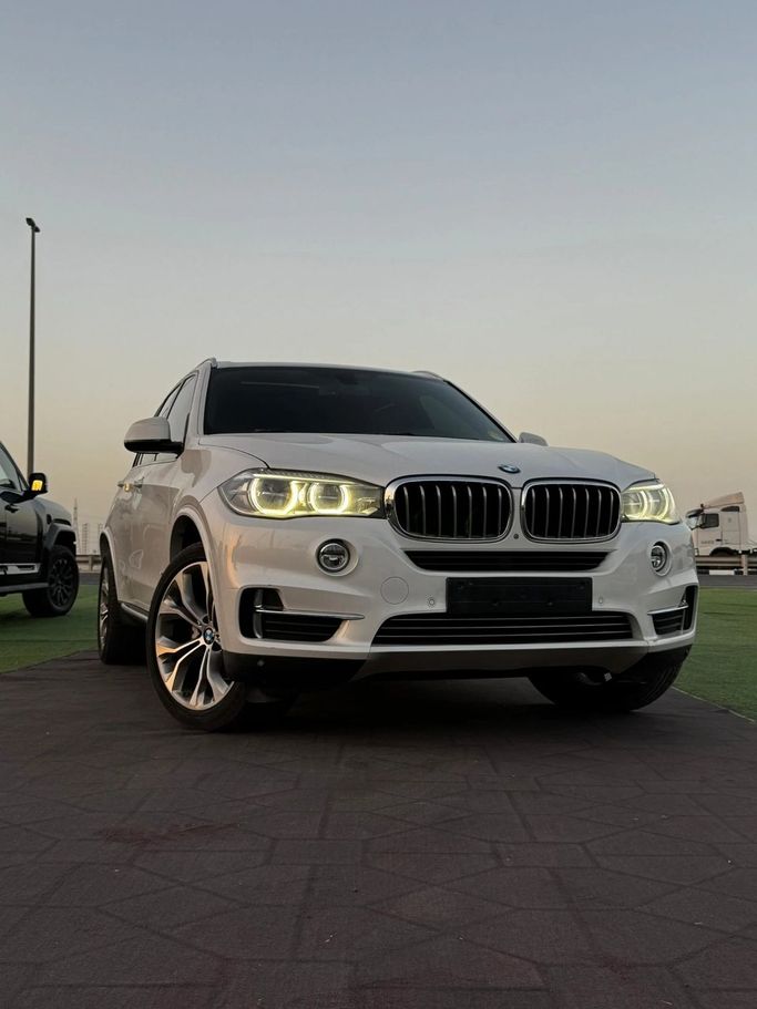 Used BMW X5 35i III (F15), 3.0 l, 2015 in Ajman by Abu Rashid Cars , White color. GCC Specs | AUTO.AE