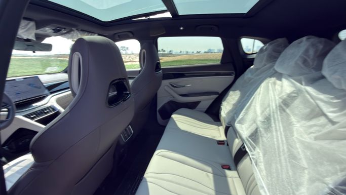 Новый BYD Song Plus I Рестайлинг, 1.5 л, 2025 в ОАЭ, Аджман Серый цвет. Китайская | AUTO.AE | Объявление #296285 — фото 12 из 18