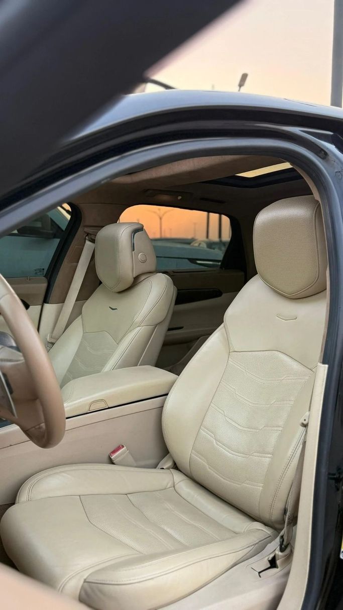 Подержанный Cadillac CT6 I, 3.6 л, 2017 в Аджмане от Abu Rashid Cars  Черный цвет. GCC | AUTO.AE