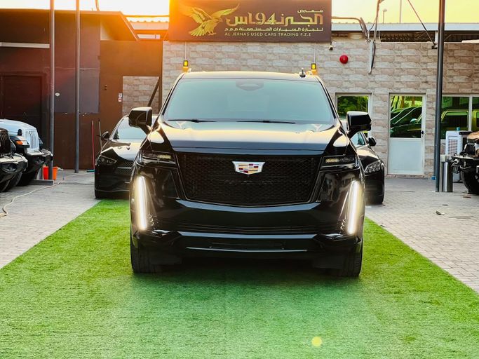 Used Cadillac Escalade V, 6.2 l, 2021 in Ajman by Al Jernas Used Cars Trading FZE, Black color. American Specs | AUTO.AE | Listing #270472