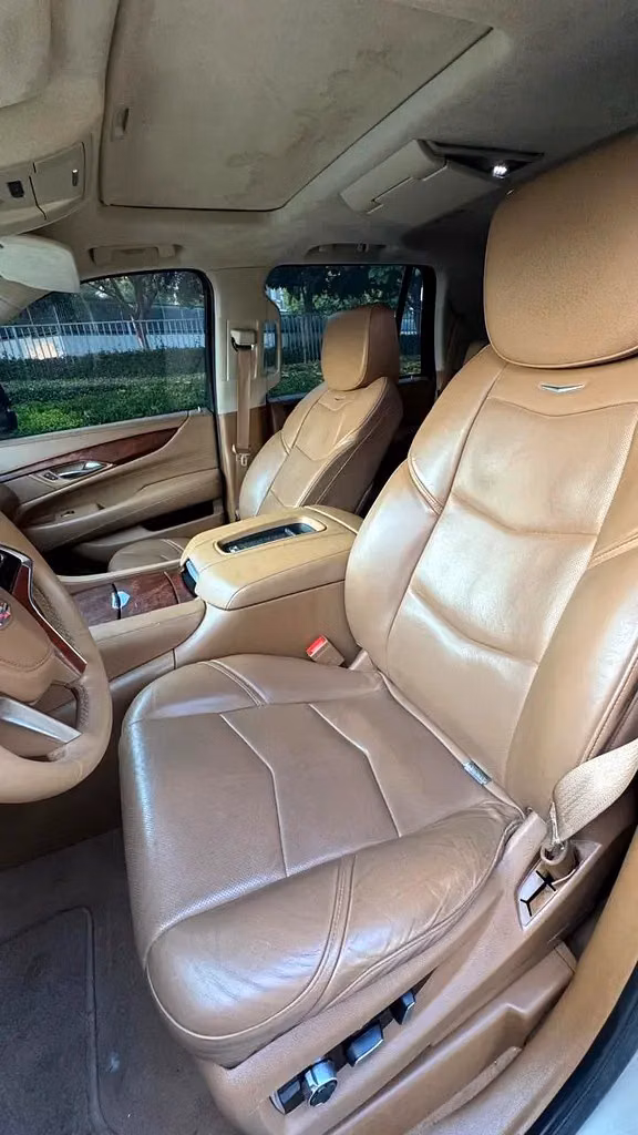 Used Cadillac Escalade IV, 6.2 l, 2016 in UAE, Ajman by Al Tarek Motors FZE, Golden color. GCC Specs | AUTO.AE | Listing #296572 — photo 6 of 10