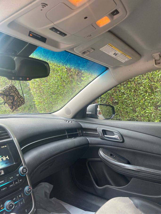 Used Chevrolet Malibu VIII Facelift, 2.0 l, 2015 in Ajman, Grey color. American Specs | AUTO.AE