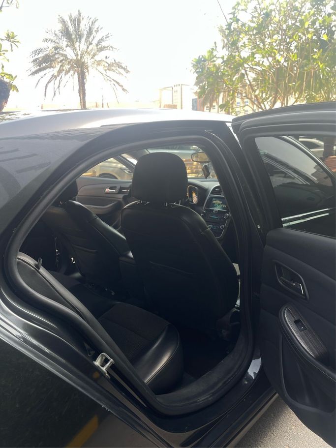 Used Chevrolet Malibu VIII Facelift, 2.0 l, 2015 in Ajman, Grey color. American Specs | AUTO.AE