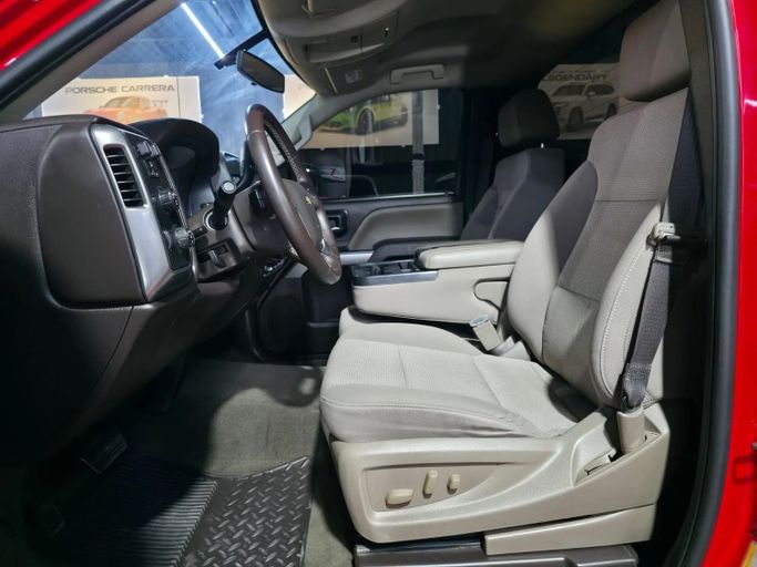 Used Chevrolet Silverado III (K2XX) Facelift, 5.3 l, 2018 in Ajman by Abu Rashid Cars , Red color. GCC Specs | AUTO.AE