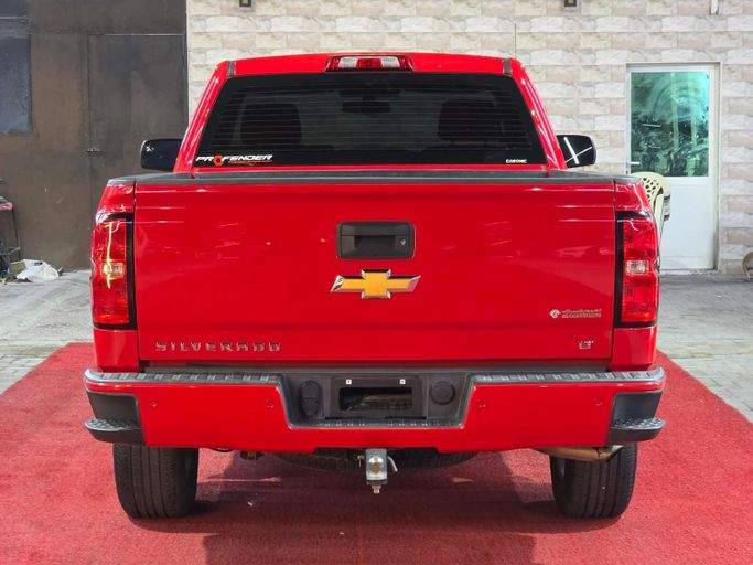 Used Chevrolet Silverado III (K2XX) Facelift, 5.3 l, 2018 in Ajman by Abu Rashid Cars , Red color. GCC Specs | AUTO.AE