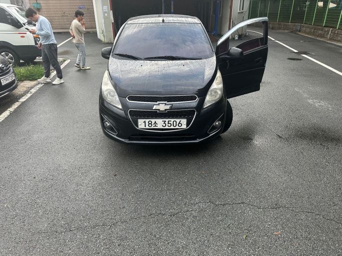 Used Chevrolet Spark III, 1.0 l, 2013 in Ajman by KIMCHI MOTORS, Black color. American Specs | AUTO.AE