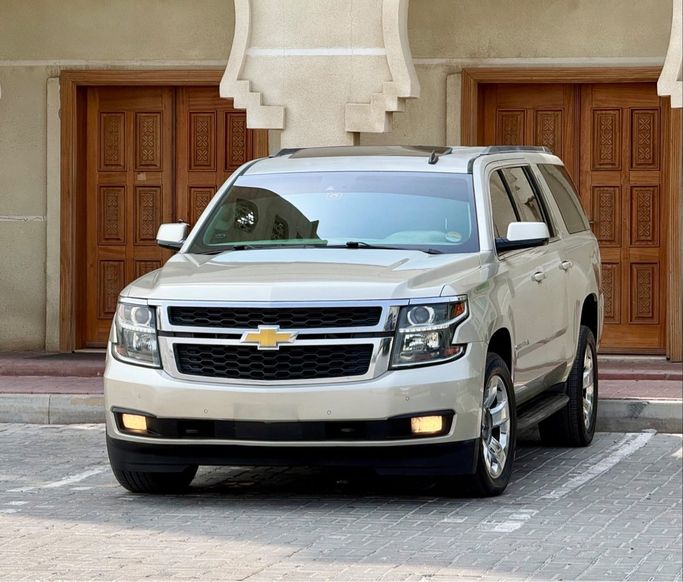 Used ⁦Chevrolet Suburban XI, 5.3 l, 2015⁩ in UAE, Ajman by SAEED MOTORS, Tan color. GCC Specs | AUTO.AE | Listing #287508