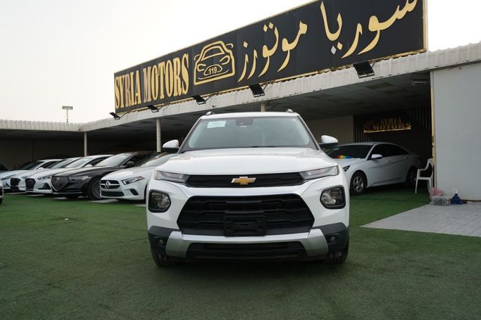 Used Chevrolet TrailBlazer III, 1.3 l, 2022 in Ajman by Syria Motors, White color. American Specs | AUTO.AE