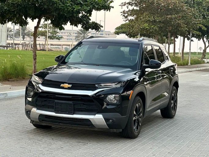 مستعملة Chevrolet TrailBlazer ثالثاً, 1.3 l, 2022 في في عجمان من BLACK HORSE MOTORS، اللون أسود. المواصفات الأمريكية | AUTO.AE