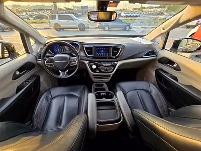 مستعملة Chrysler Pacifica عملية فيس ليفت RU، 3.6 لتر، 2020 في الإمارات، عجمان من ALWAJAHA AUTO، اللون أسود. أخرى | AUTO.AE | إعلان #282513 — صورة 9 من 9