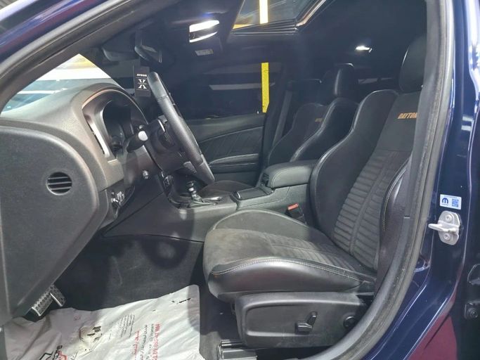 Подержанный Dodge Charger SRT VII (LD) Рестайлинг, 6.4 л, 2017 в Аджмане от Abu Rashid Cars  Синий цвет.  | AUTO.AE