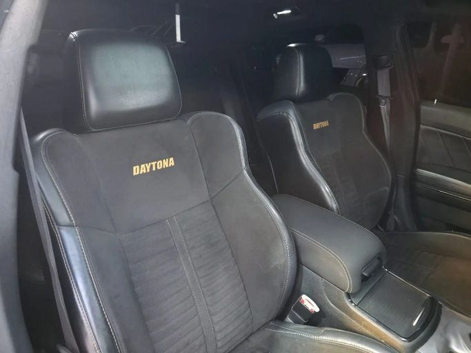 Подержанный Dodge Charger SRT VII (LD) Рестайлинг, 6.4 л, 2017 в Аджмане от Abu Rashid Cars  Синий цвет.  | AUTO.AE