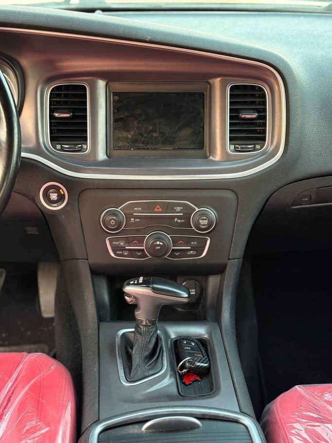 Подержанный Dodge Charger SXT VII (LD) Рестайлинг, 3.6 л, 2020 в Аджмане от Syria Motors Черный цвет.  | AUTO.AE