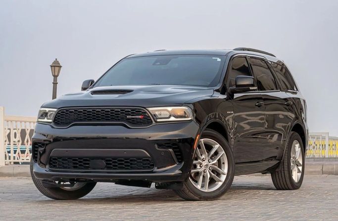 Подержанный Dodge Durango III Рестайлинг 2, 5.7 л, 2024 в Аджмане от AMG Cars Черный цвет. Американская | AUTO.AE