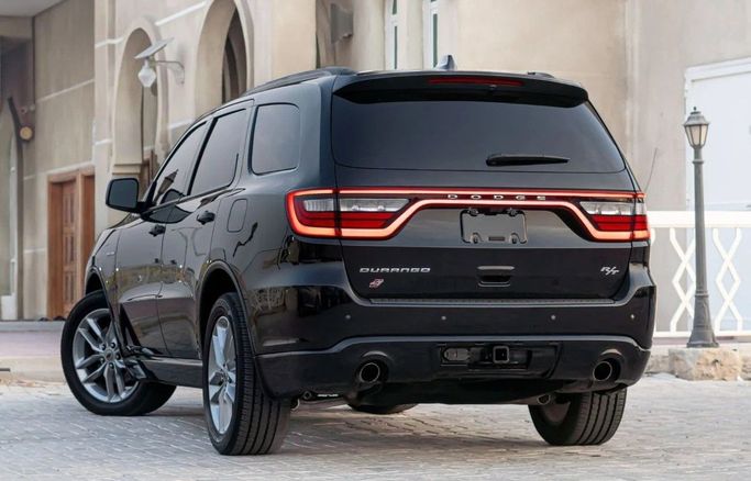 Подержанный Dodge Durango III Рестайлинг 2, 5.7 л, 2024 в Аджмане от AMG Cars Черный цвет. Американская | AUTO.AE