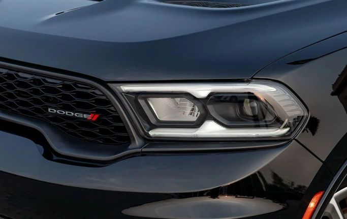 Подержанный Dodge Durango III Рестайлинг 2, 5.7 л, 2024 в Аджмане от AMG Cars Черный цвет. Американская | AUTO.AE