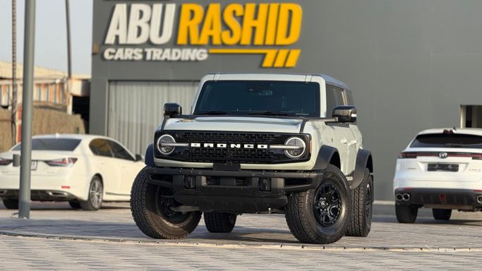 مستعملة ⁦Ford Bronco سادساً، 2.7 l، 2021⁩ في في الإمارات, عجمان من DEAL CARS، اللون رمادي. مواصفات الخليج | AUTO.AE | إعلان #288504