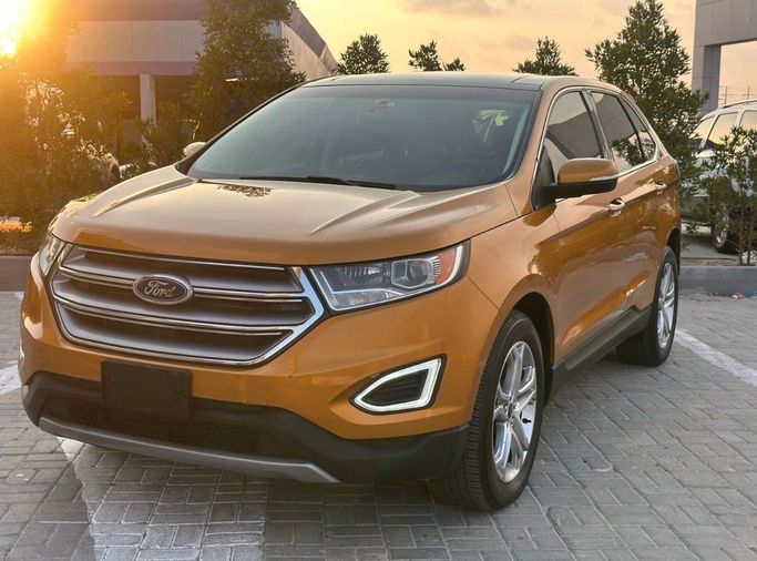 مستعملة Ford Edge ثانياً, 3.5 l, 2016 في في عجمان، اللون برتقالي.  | AUTO.AE
