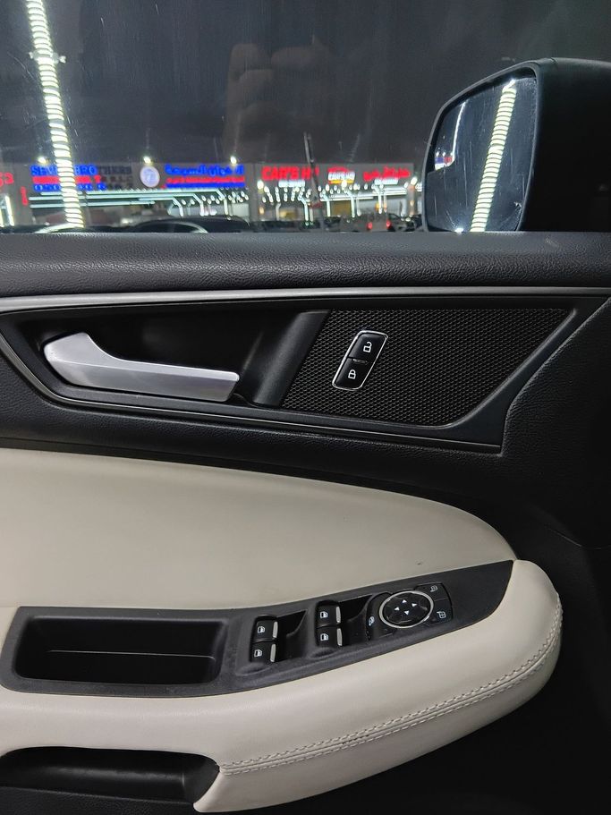 Used Ford Edge II, 3.5 l, 2018 in Ajman by Auto Zone, White color. Other | AUTO.AE