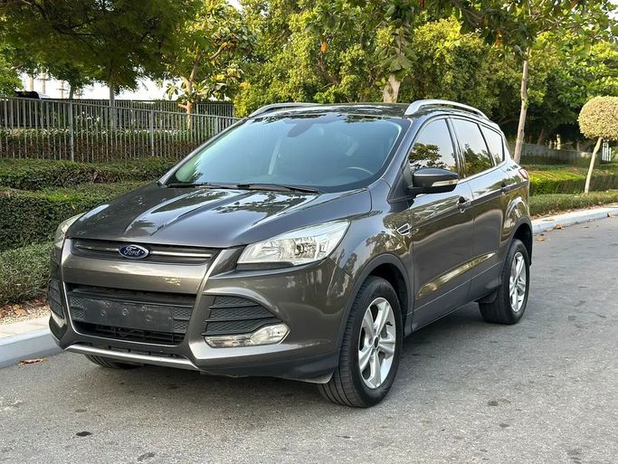 Подержанный Ford Escape III, 2.5 л, 2015 в ОАЭ, Аджман от BLACK HORSE MOTORS Серый цвет. GCC | AUTO.AE | Объявление #282748