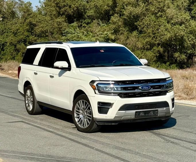 مستعملة Ford Expedition رابعاً, 3.5 l, 2022 في في عجمان من AL BRARY MOTORS، اللون أبيض. مواصفات الخليج | AUTO.AE