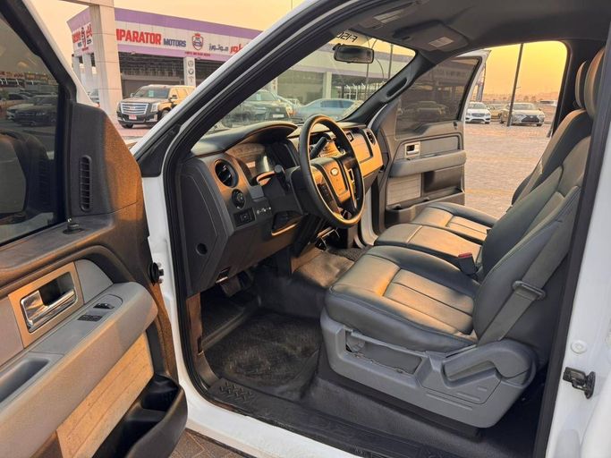 Used Ford F-150 XII, 5.4 l, 2011 in Ajman by Auto Zone, White color. Other | AUTO.AE