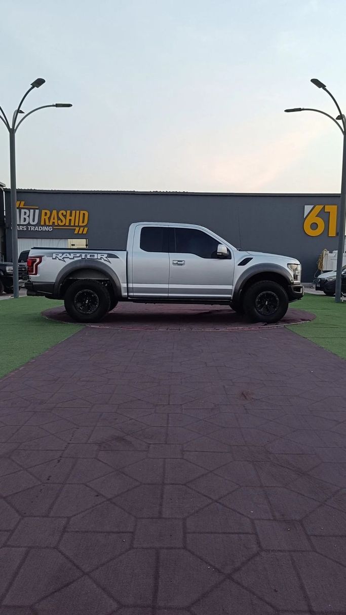 Подержанный Ford F-150 XIII Рестайлинг, 3.5 л, 2018 в Аджмане от Abu Rashid Cars  Серебристый цвет. GCC | AUTO.AE
