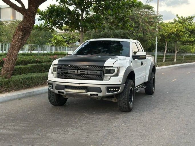 Подержанный Ford F-150 XII, 6.1 л, 2012 в Аджмане от Abu Rashid Cars  Белый цвет. GCC | AUTO.AE