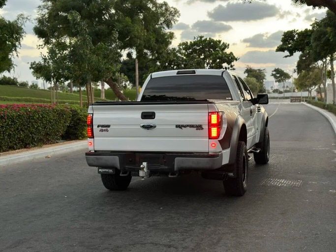 Подержанный Ford F-150 XII, 6.1 л, 2012 в Аджмане от Abu Rashid Cars  Белый цвет. GCC | AUTO.AE