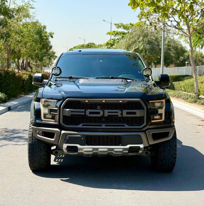 مستعملة Ford F-150 تجميل الوجه الثالث عشر, 3.5 l, 2018 في في عجمان من AL BRARY MOTORS، اللون أسود. أخرى | AUTO.AE