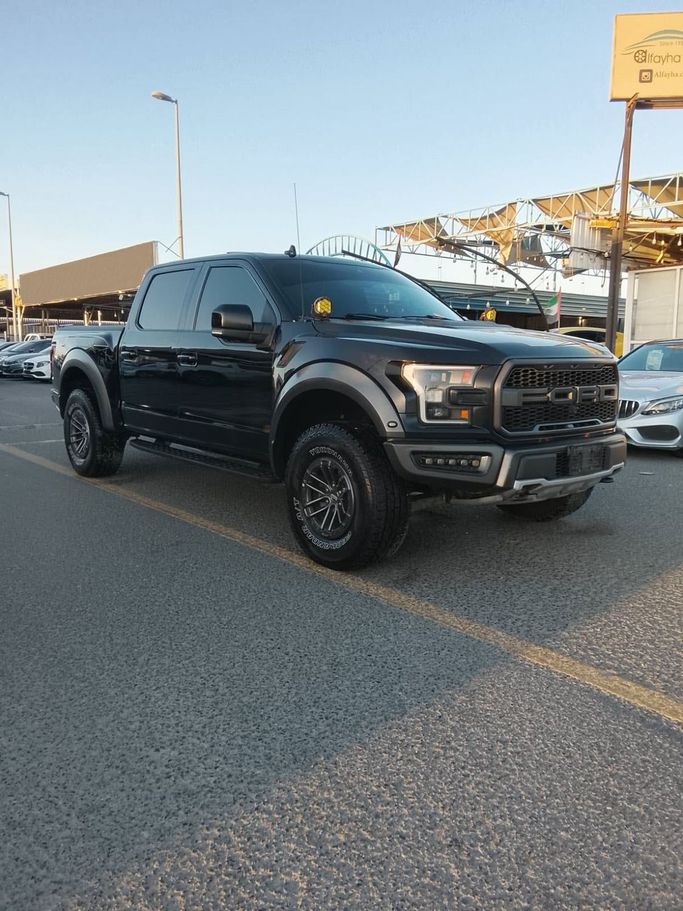 مستعملة Ford F-150 تجميل الوجه الثالث عشر, 3.5 l, 2020 في في عجمان من AL FAYHA CARS، اللون أسود. مواصفات الخليج | AUTO.AE | إعلان #256906