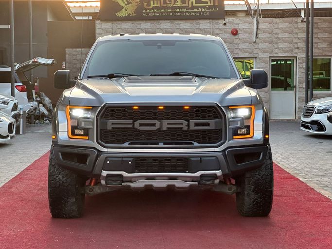 مستعملة Ford F-150 تجميل الوجه الثالث عشر, 3.5 l, 2019 في في عجمان من Al Jernas Used Cars Trading FZE، اللون فضي. مواصفات الخليج | AUTO.AE | إعلان #270801