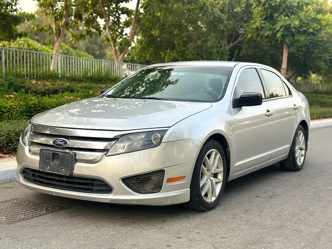 مستعملة Ford Fusion (North America) أنا فيس ليفت, 2.5 l, 2011 في في الإمارات, عجمان من BLACK HORSE MOTORS، اللون فضي. مواصفات الخليج | AUTO.AE | إعلان #282628