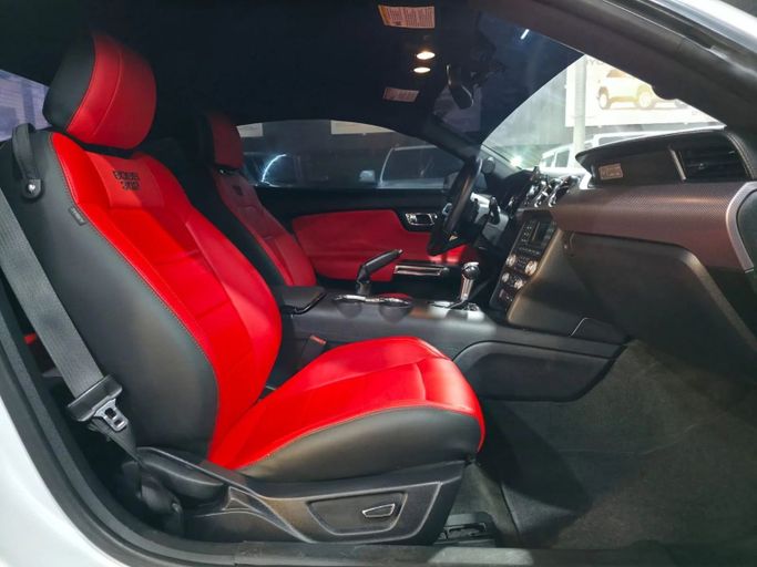 Подержанный Ford Mustang VI, 5.0 л, 2016 в Аджмане от Abu Rashid Cars  Белый цвет. Американская | AUTO.AE