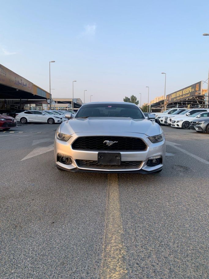 مستعملة Ford Mustang EcoBoost سادساً, 2.3 l, 2016 في في عجمان من AL FAYHA CARS، اللون فضي. المواصفات الأمريكية | AUTO.AE | إعلان #264368