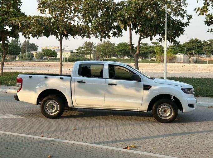 Подержанный Ford Ranger T6.2, 2.3 л, 2022 в Аджмане Белый цвет.  | AUTO.AE