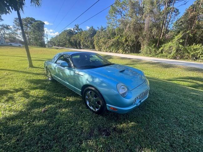 Used Ford Thunderbird XI (Retro Birds), 4.0 l, 2002 in Ajman by WorldWideAuto FZC, Light Blue color. American Specs | AUTO.AE | Listing #270221
