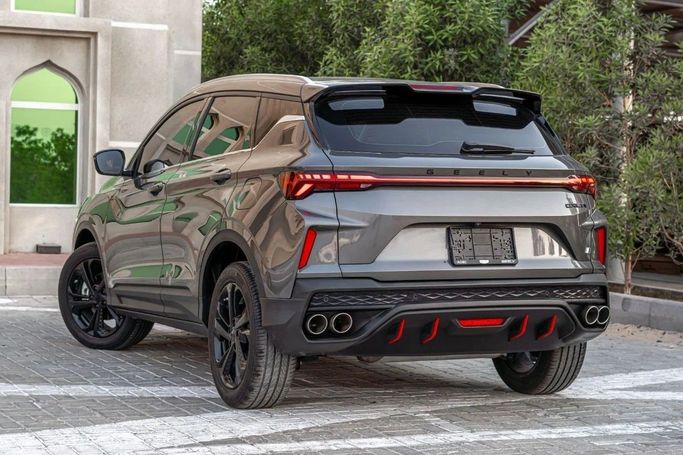 Подержанный Geely Coolray I Рестайлинг, 1.5 л, 2024 в Аджмане от AMG Cars Серый цвет. GCC | AUTO.AE