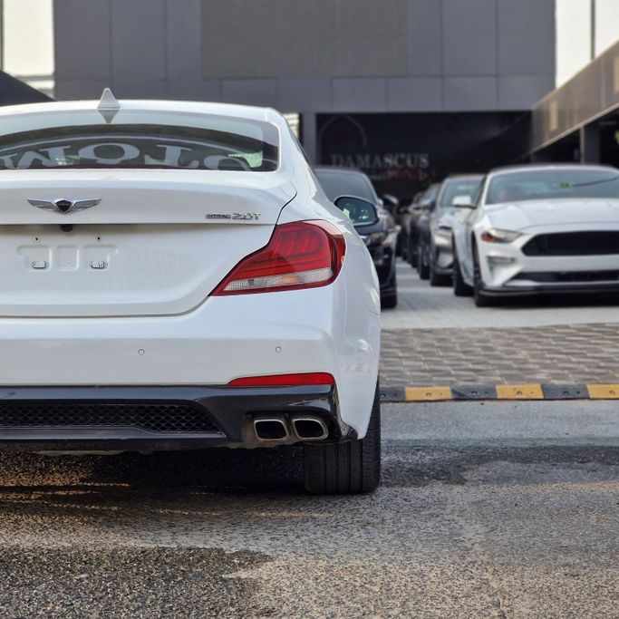 Подержанный Genesis G70 I Рестайлинг, 2.0 л, 2021 в Аджмане от Syria Motors Белый цвет. Канадская | AUTO.AE