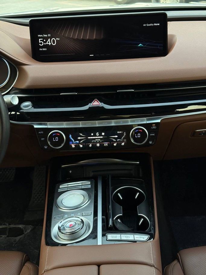 Подержанный Genesis G80 II, 2.5 л, 2021 в Аджмане от Syria Motors Белый цвет. Корейская | AUTO.AE