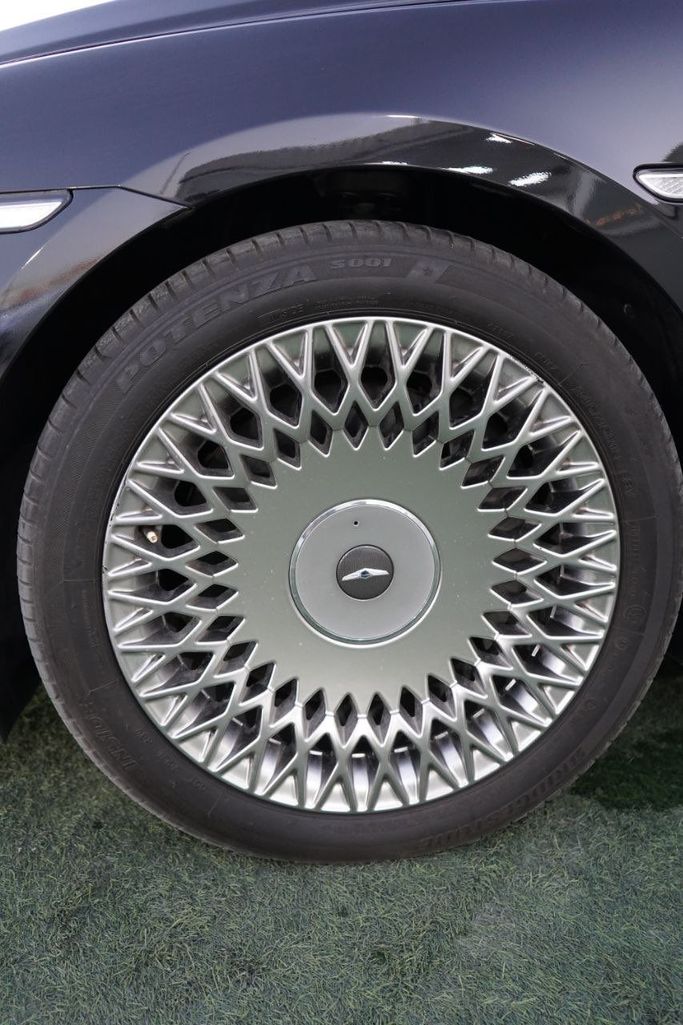 Подержанный Genesis G90 I Рестайлинг, 3.8 л, 2019 в Аджмане от Syria Motors Черный цвет.  | AUTO.AE